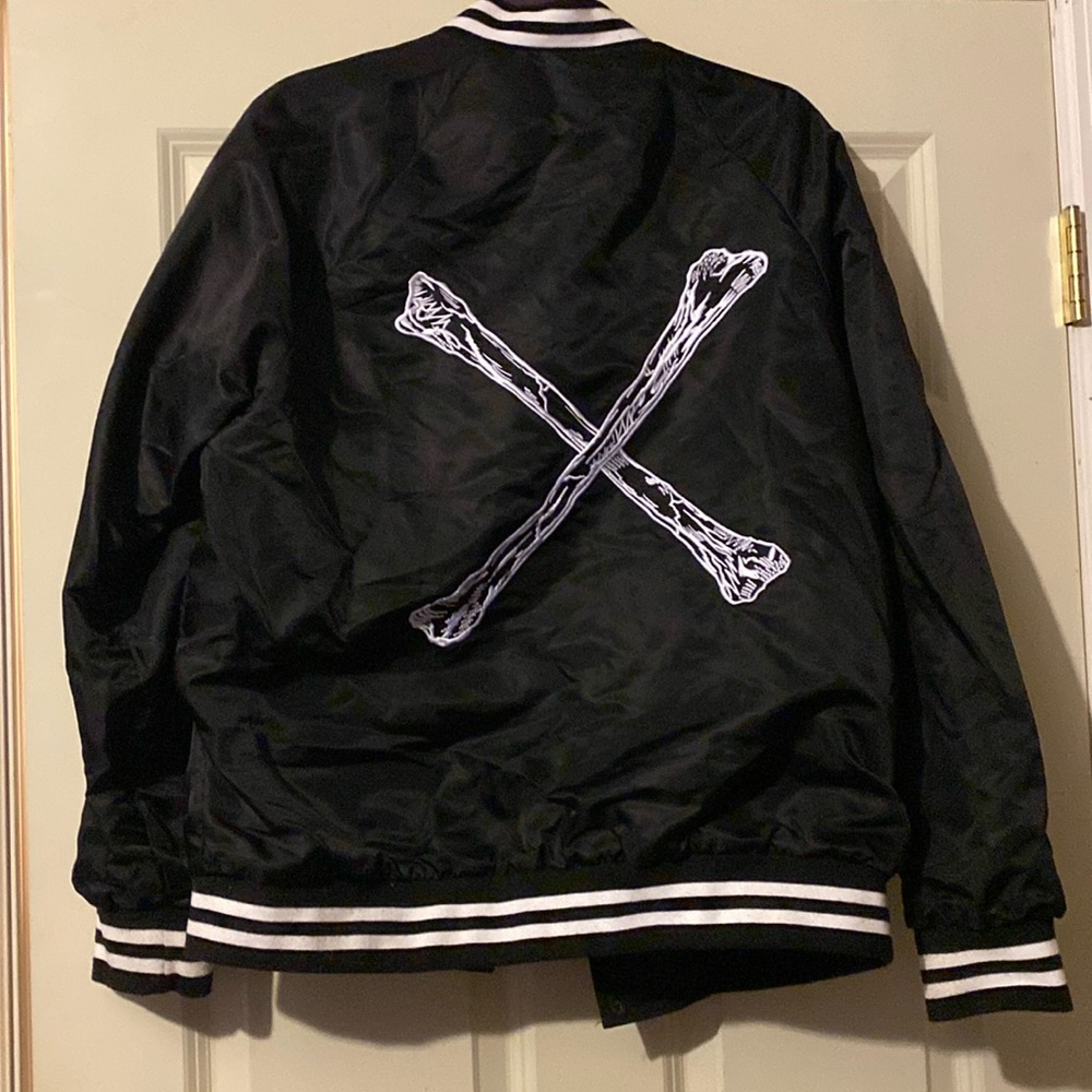 Jaywalker bomber jacket